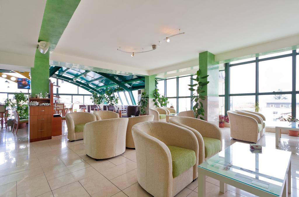 Green Center Gili Gostivar Extérieur photo